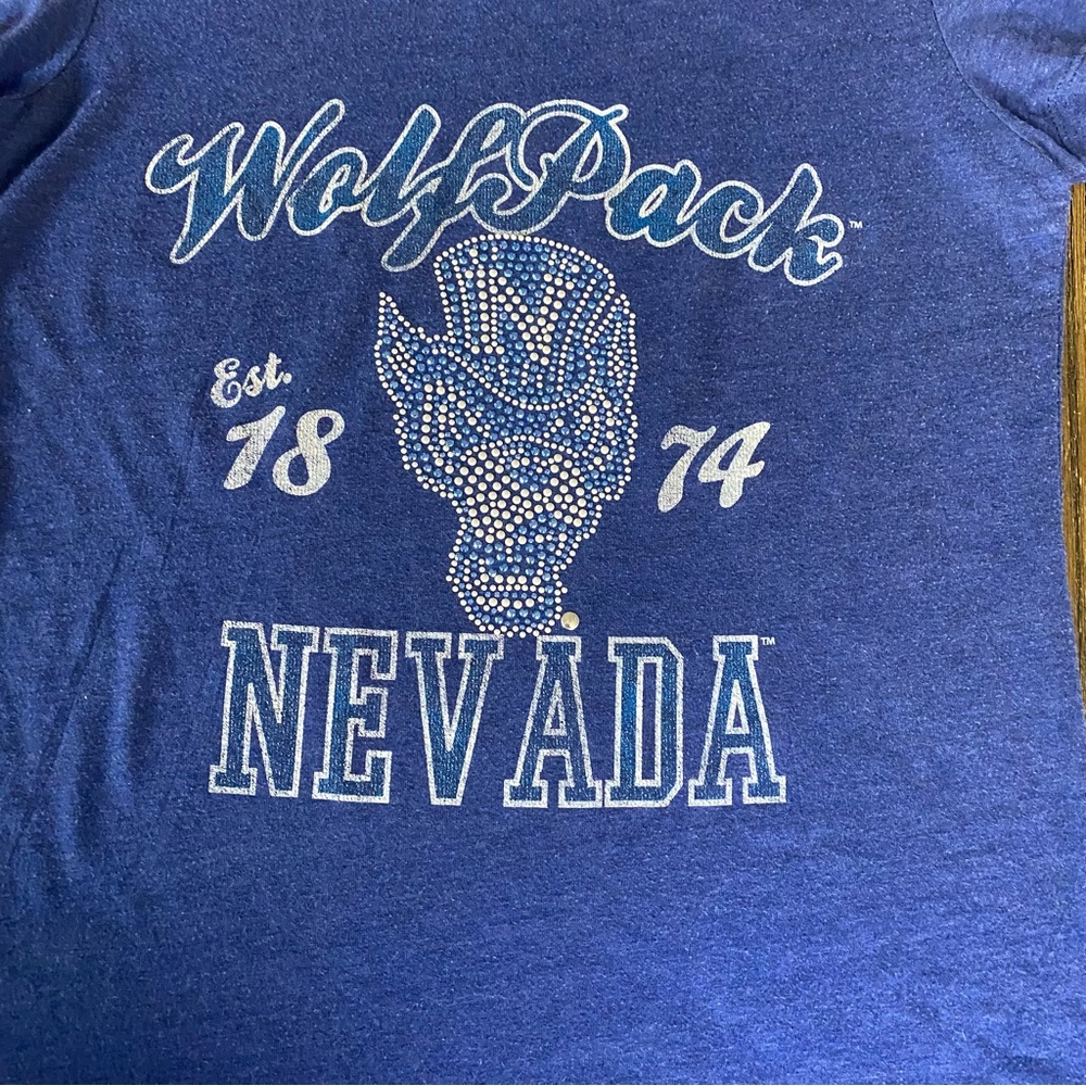 Nevada Wolf Pack Navy women’s T-shirt - Picture 2 of 6